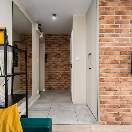 Aleje Jerozolimskie Centre, Sun & Snow *