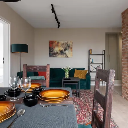 Aleje Jerozolimskie Centre, Sun & Snow Βαρσοβία