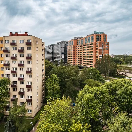 Aleje Jerozolimskie Centre, Sun & Snow アパート *