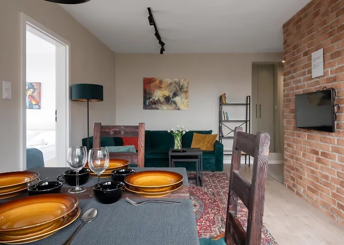 Aleje Jerozolimskie Centre, Sun & Snow Warszawa