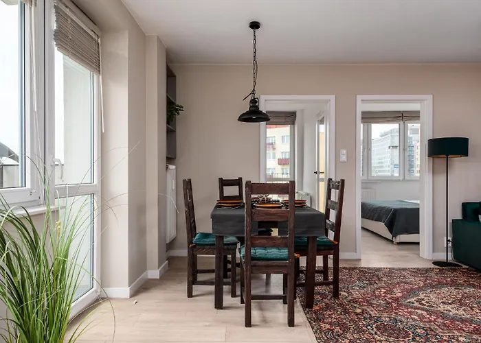 Aleje Jerozolimskie Centre, Sun & Snow * Warszawa